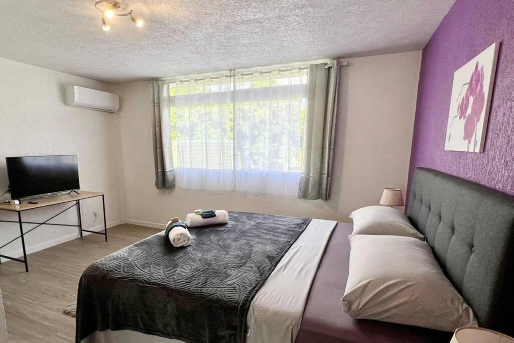 Heipoe Lodge - 6 Min Airport, Wifi, Ac & Parking 帕皮提 外观 照片