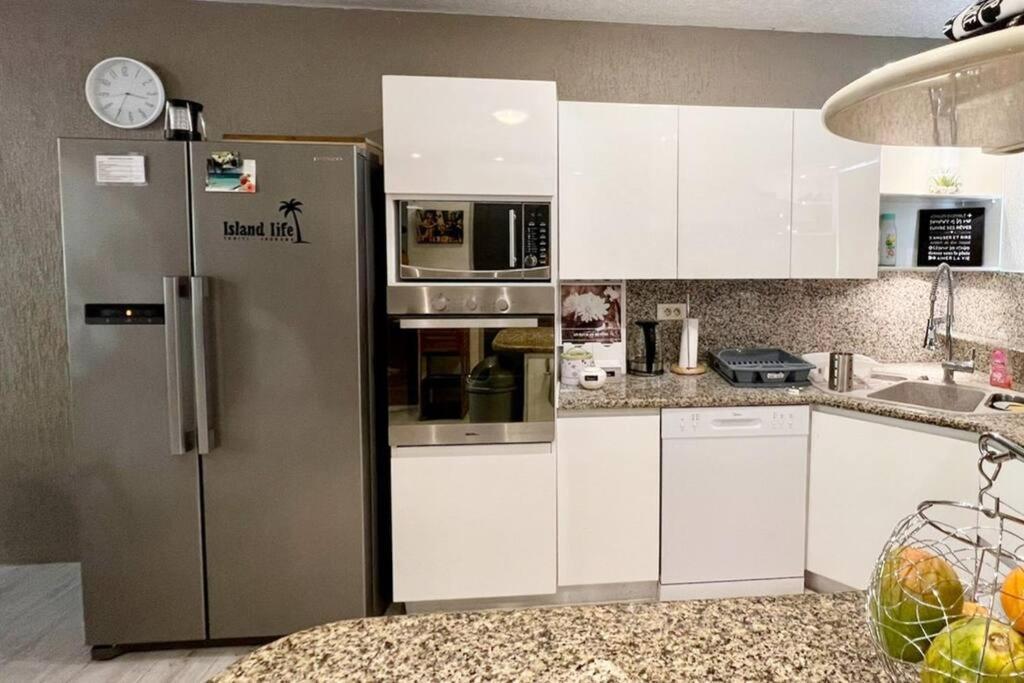 Heipoe Lodge - 6 Min Airport, Wifi, Ac & Parking 帕皮提 外观 照片