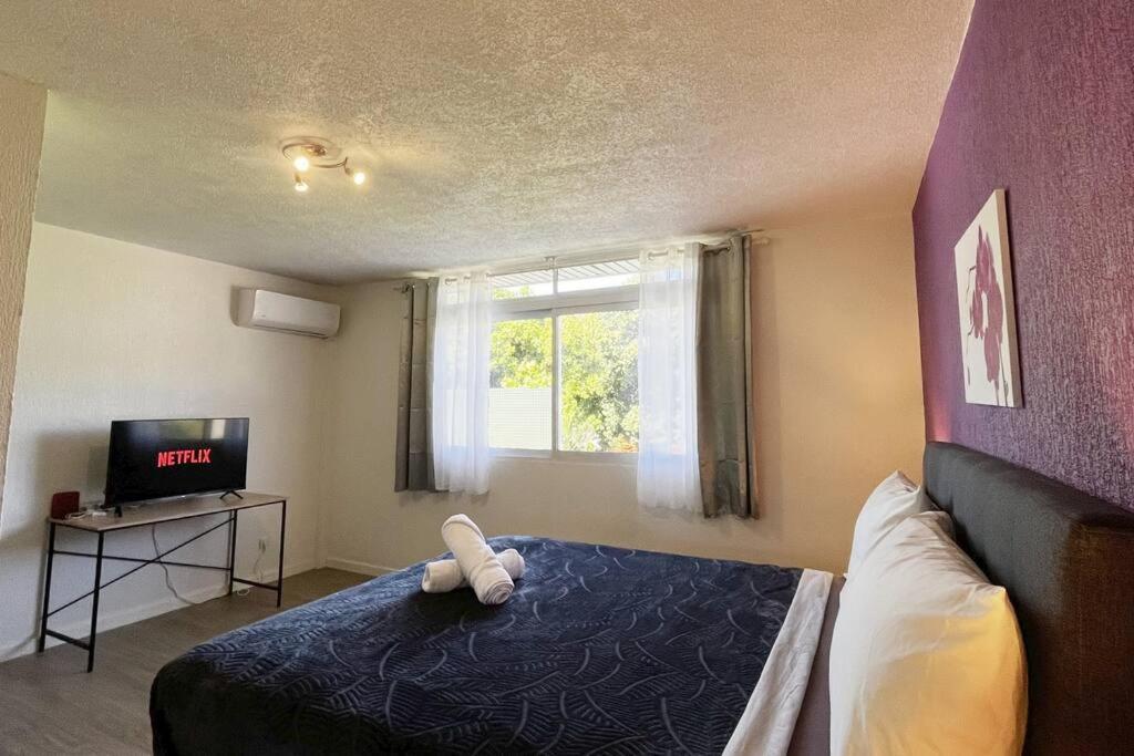 Heipoe Lodge - 6 Min Airport, Wifi, Ac & Parking 帕皮提 外观 照片