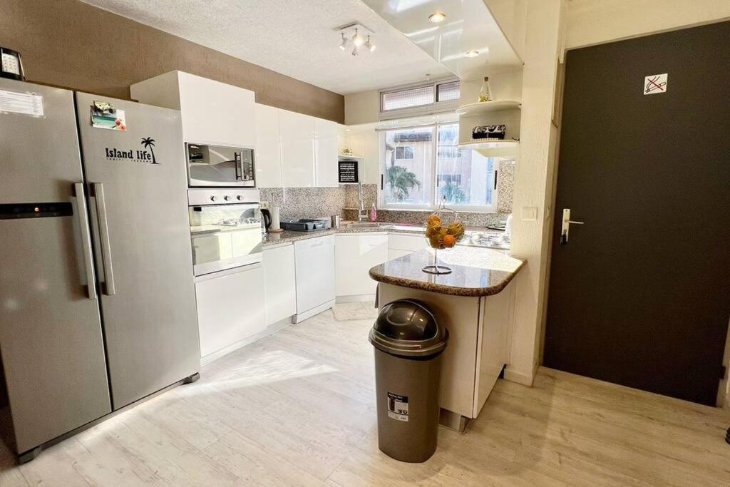 Heipoe Lodge - 6 Min Airport, Wifi, Ac & Parking 帕皮提 外观 照片